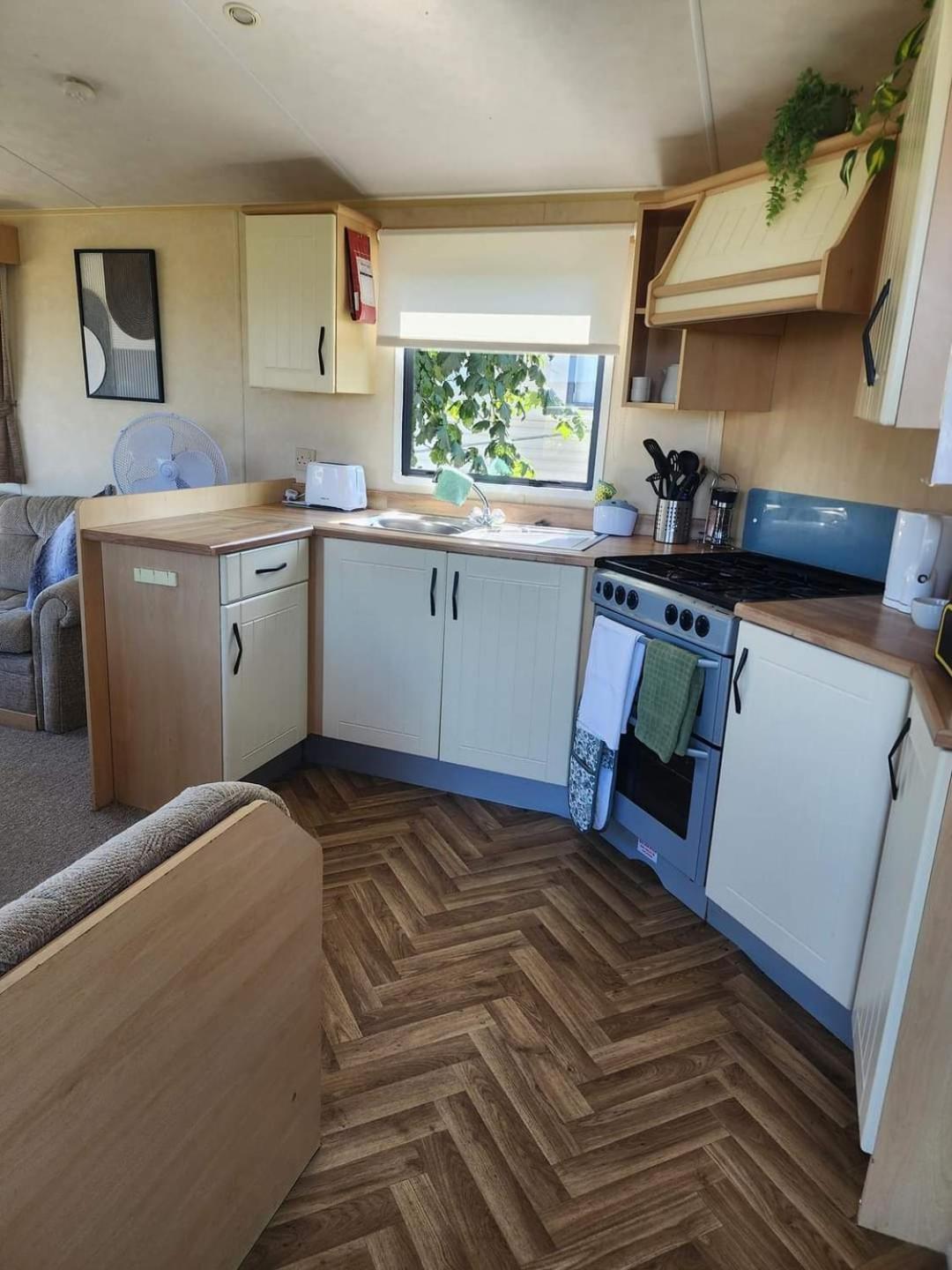 18 Vale Park *
